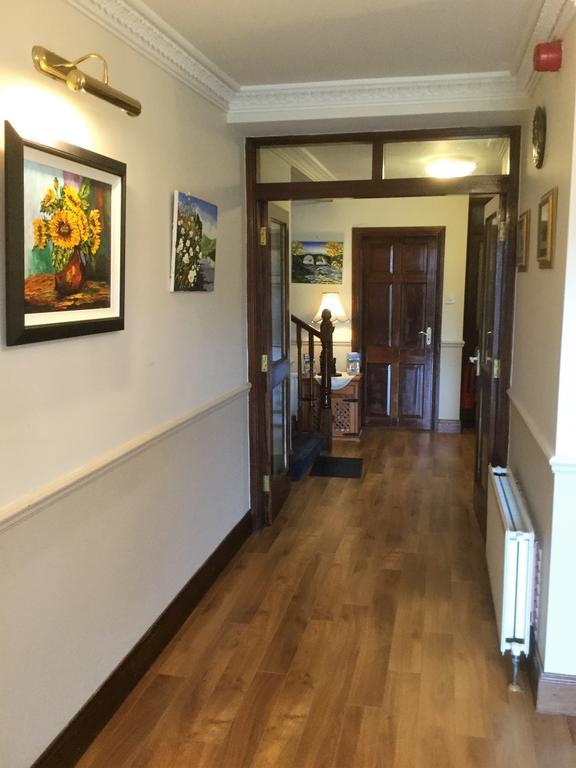 Rathmore House Bed & Breakfast คิลลาร์นีย์ ภายนอก รูปภาพ