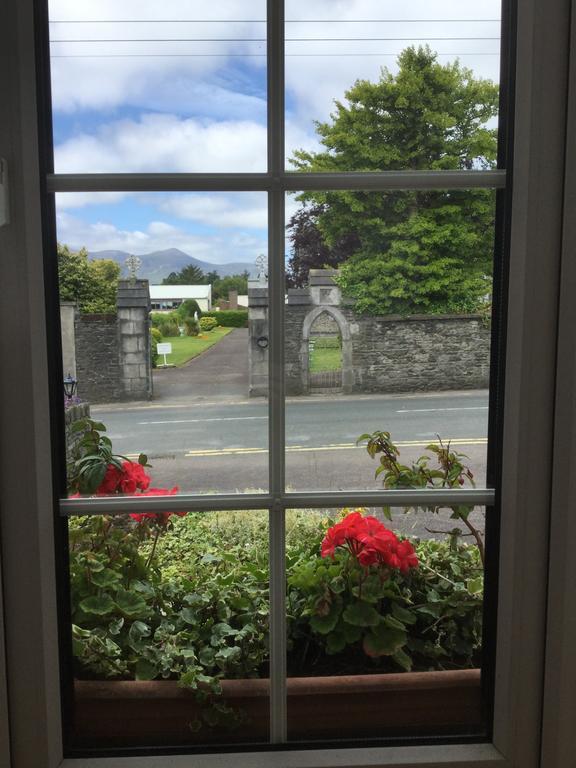 Rathmore House Bed & Breakfast คิลลาร์นีย์ ภายนอก รูปภาพ